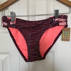NWT Swim Bottoms Size Small Pink, Title Nine